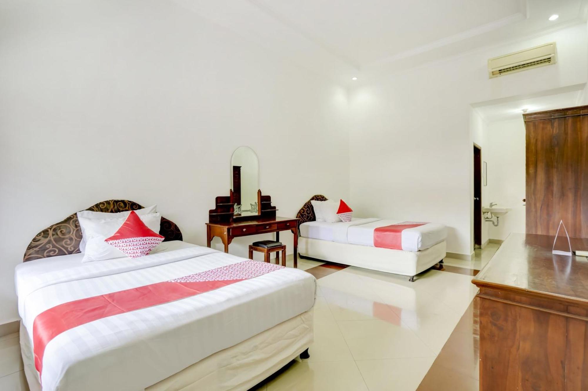 OYO 3261 Hotel Ratu Denpasa Buitenkant foto