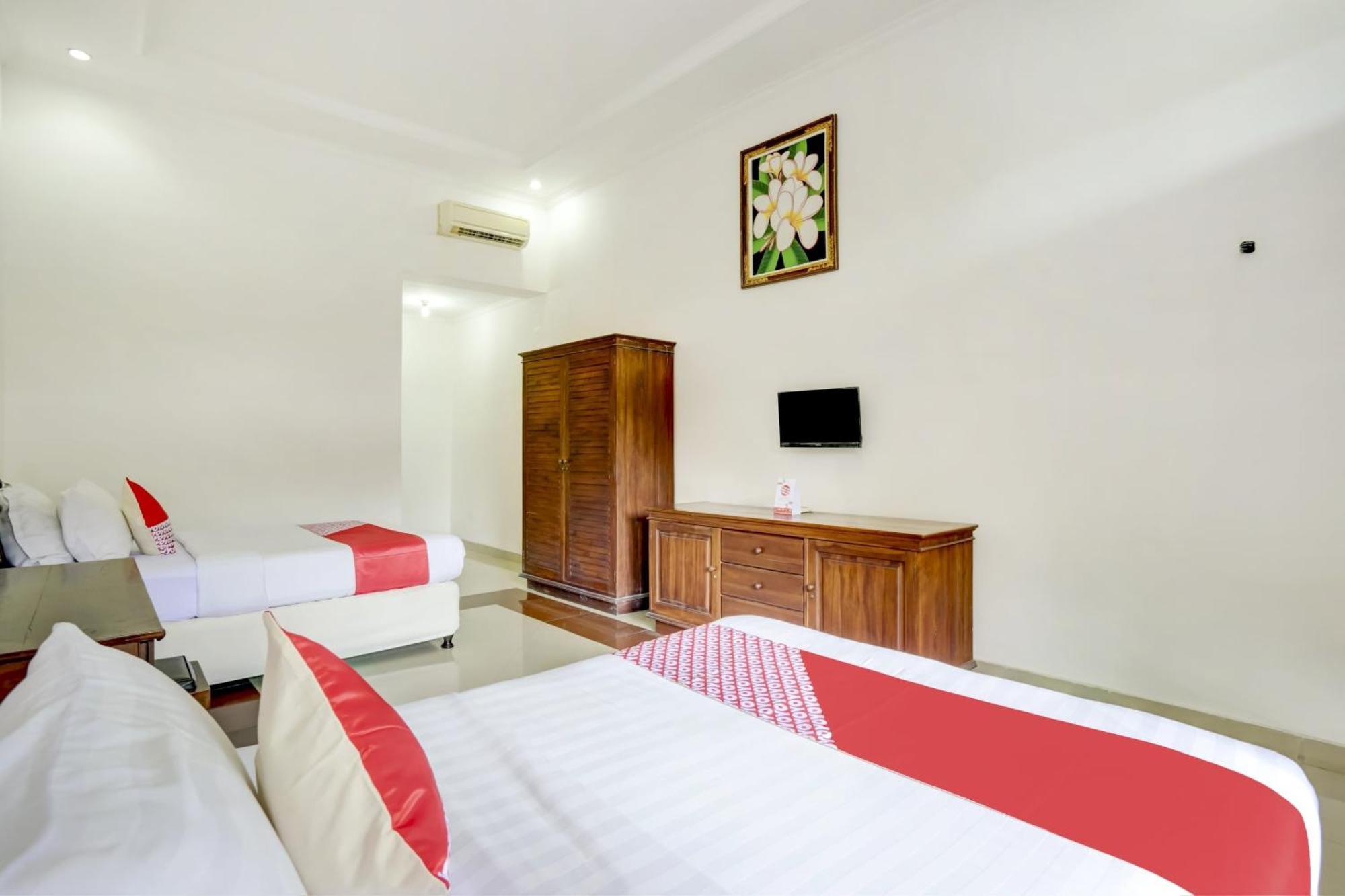 OYO 3261 Hotel Ratu Denpasa Buitenkant foto
