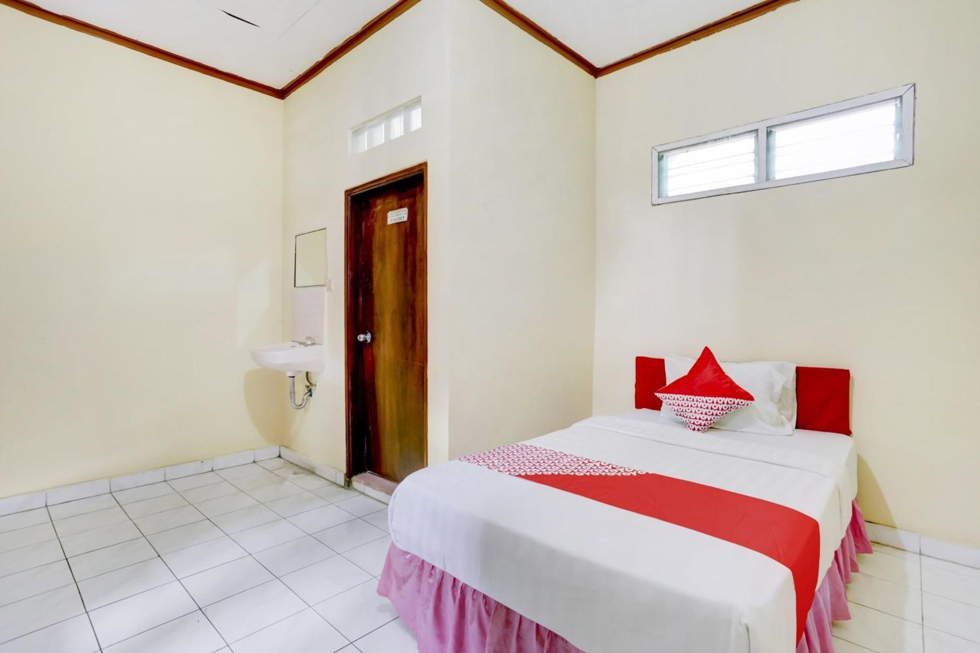 OYO 3261 Hotel Ratu Denpasa Buitenkant foto