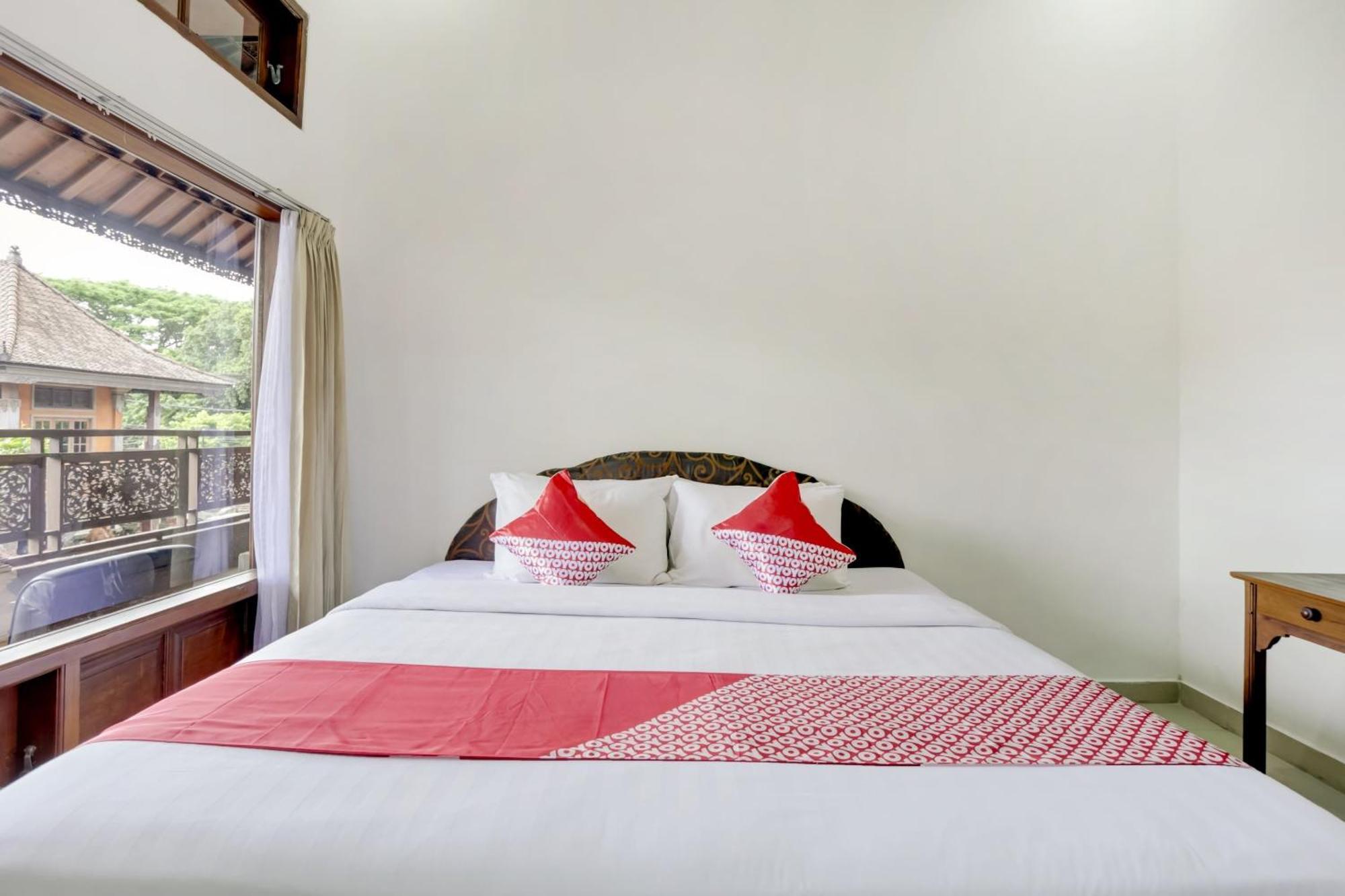 OYO 3261 Hotel Ratu Denpasa Buitenkant foto