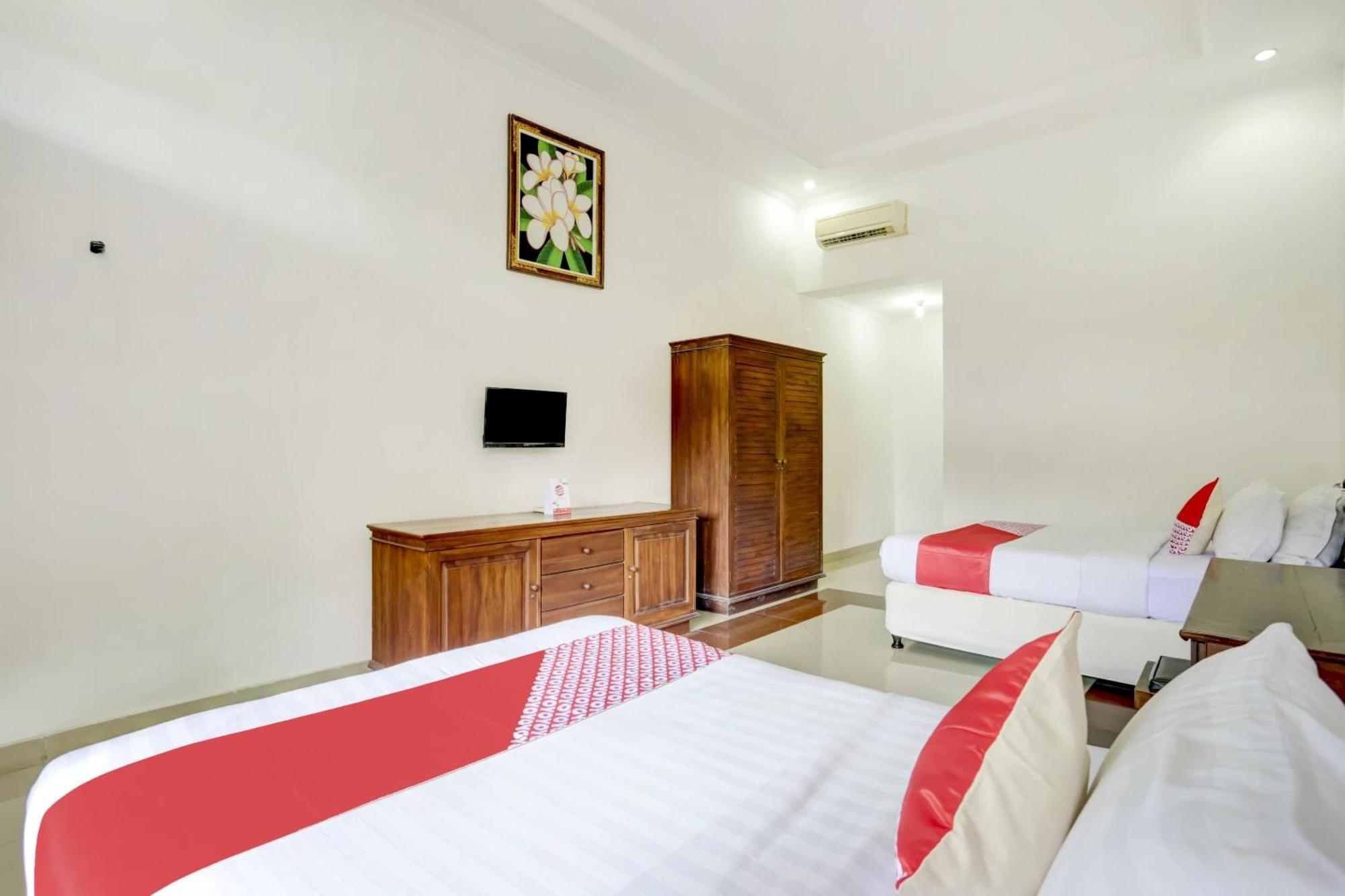 OYO 3261 Hotel Ratu Denpasa Buitenkant foto