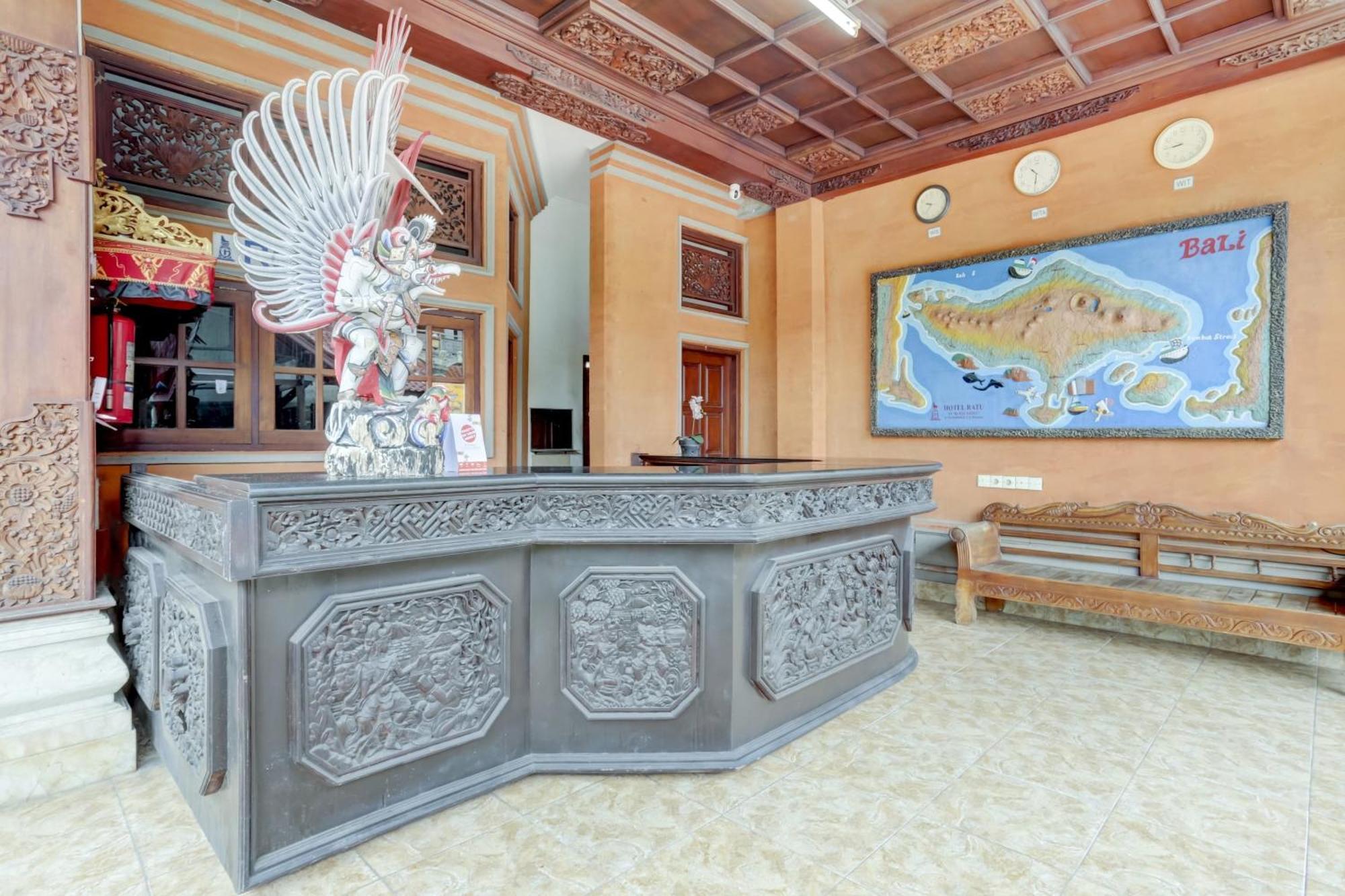 OYO 3261 Hotel Ratu Denpasa Buitenkant foto