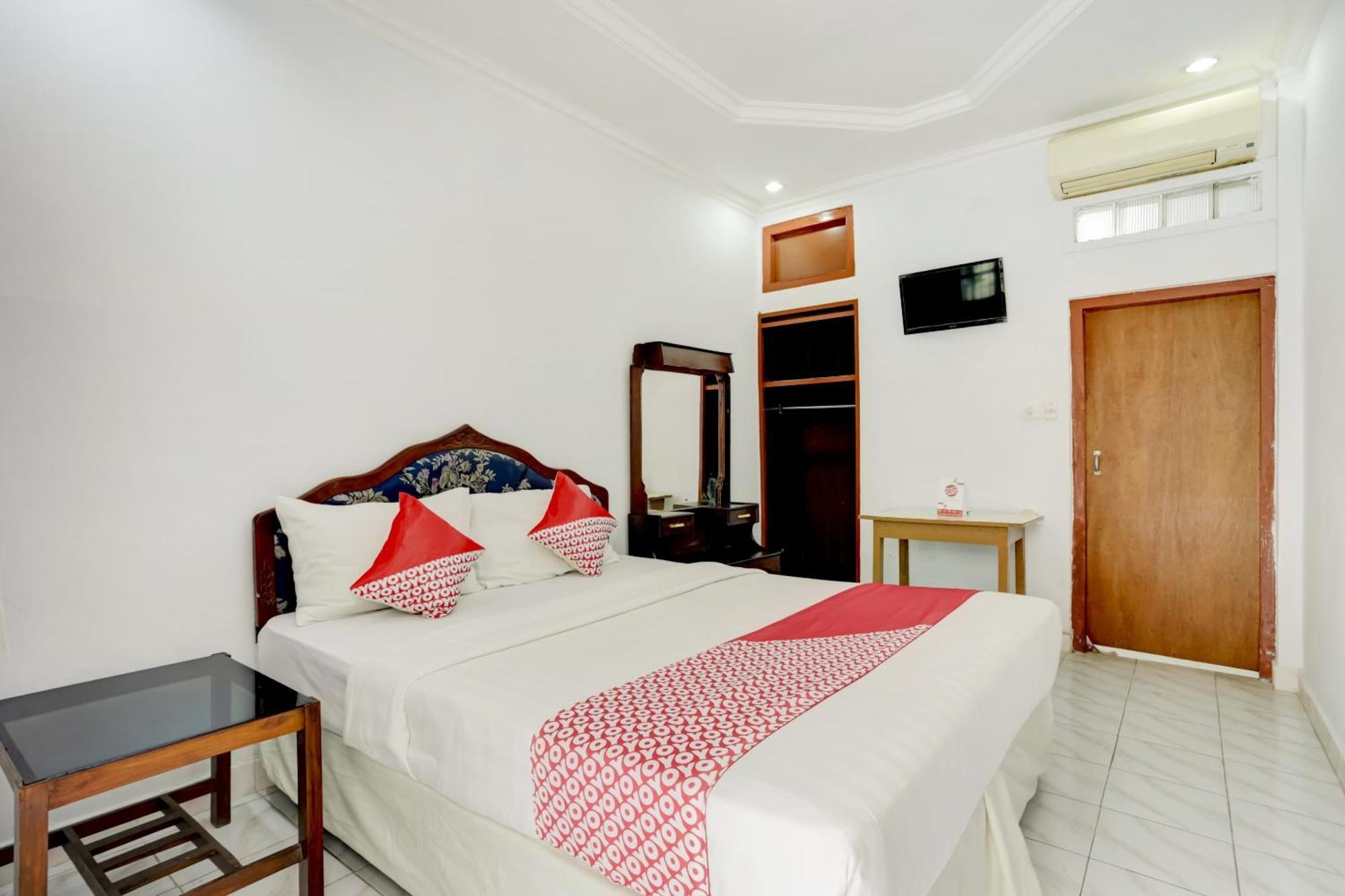 OYO 3261 Hotel Ratu Denpasa Buitenkant foto