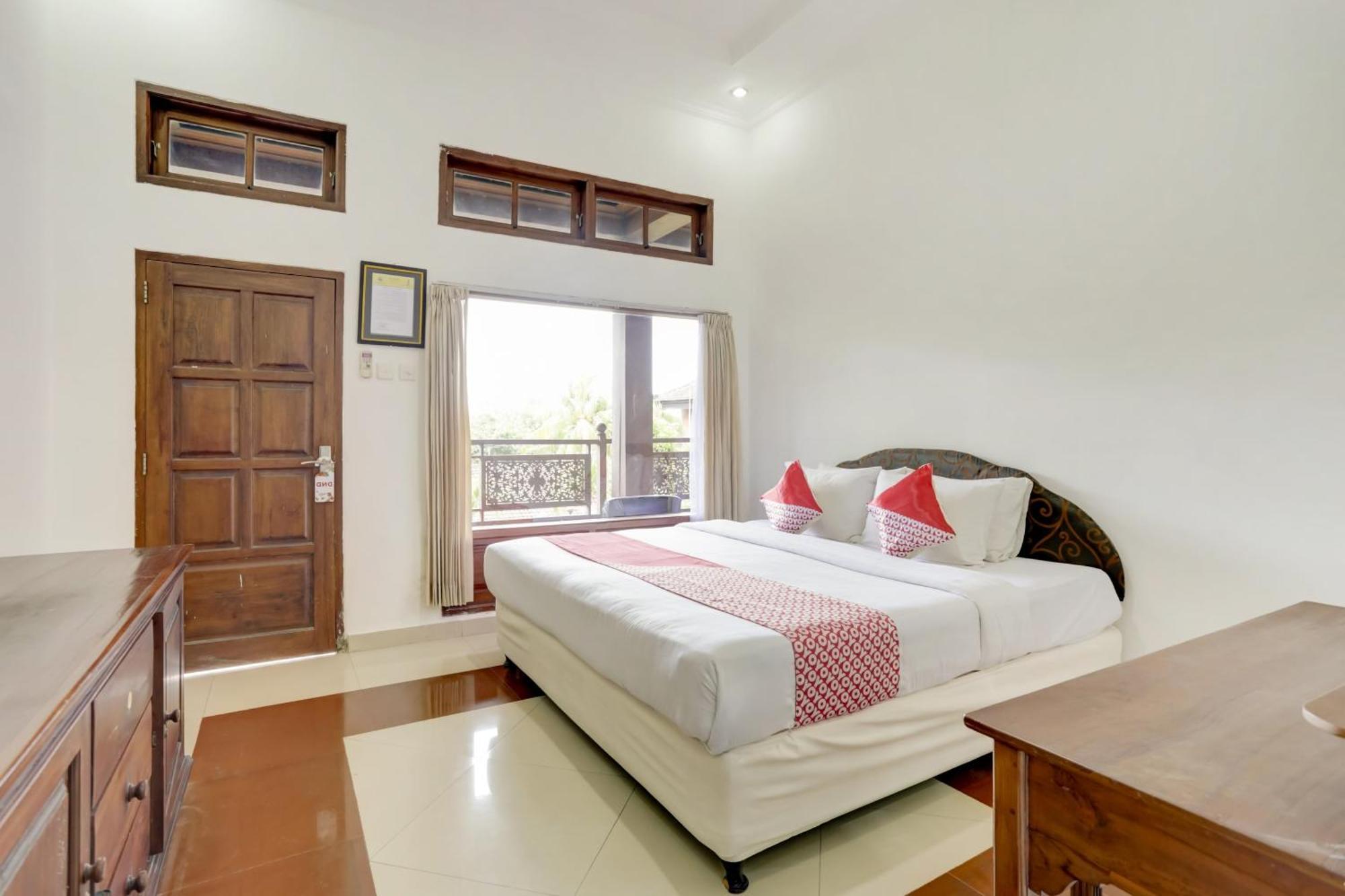 OYO 3261 Hotel Ratu Denpasa Buitenkant foto