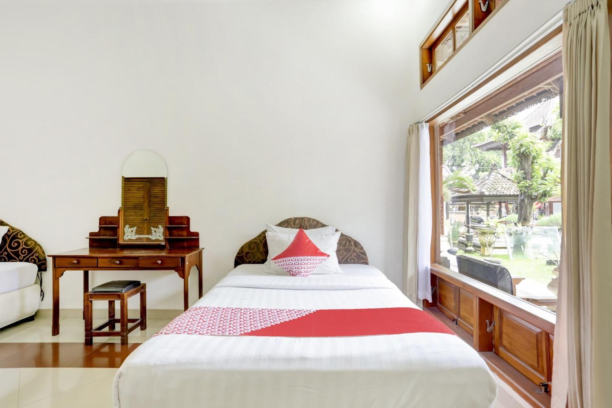 OYO 3261 Hotel Ratu Denpasa Buitenkant foto