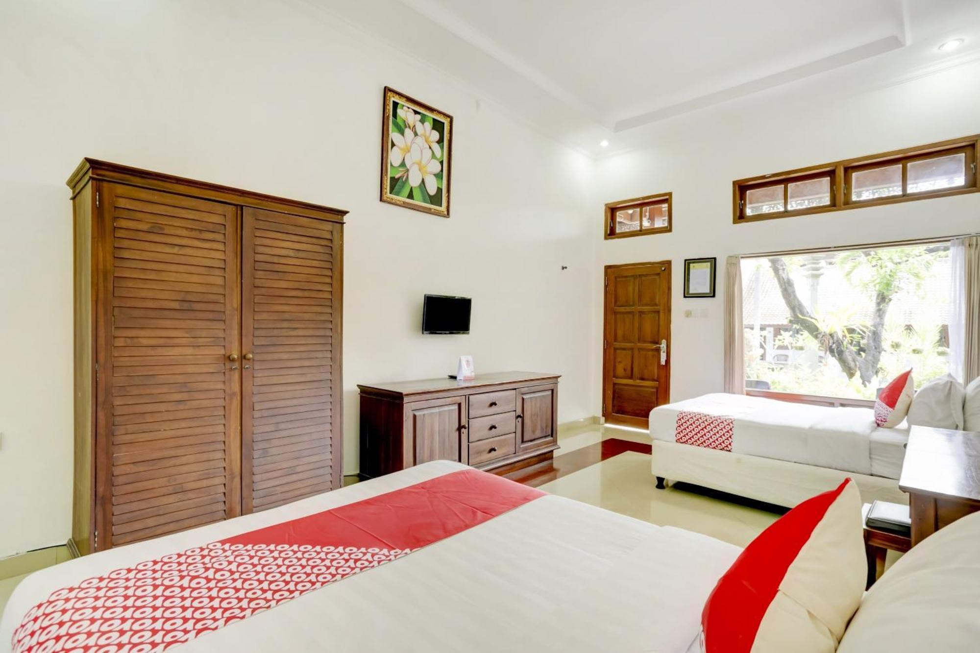 OYO 3261 Hotel Ratu Denpasa Buitenkant foto