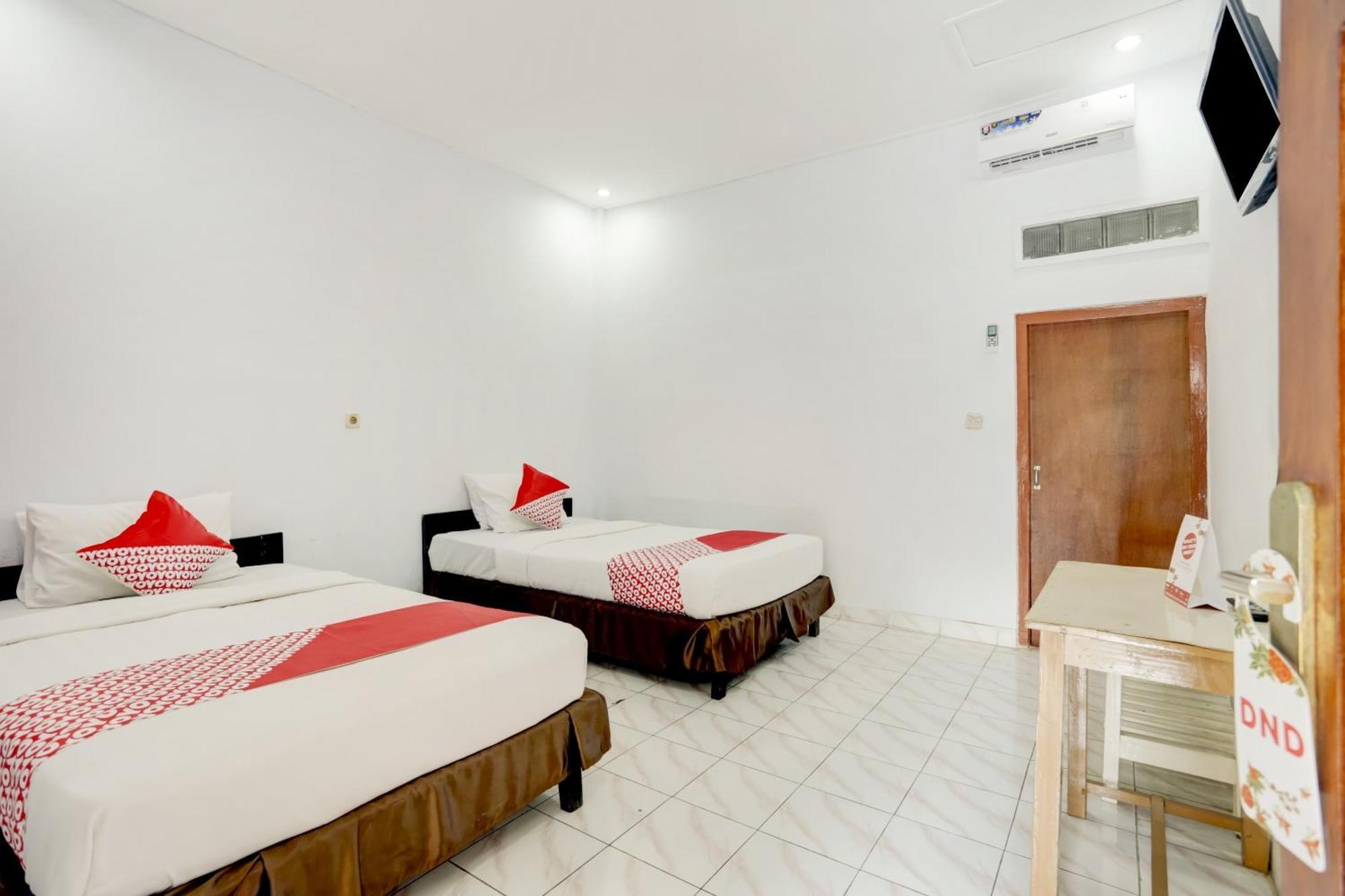 OYO 3261 Hotel Ratu Denpasa Buitenkant foto