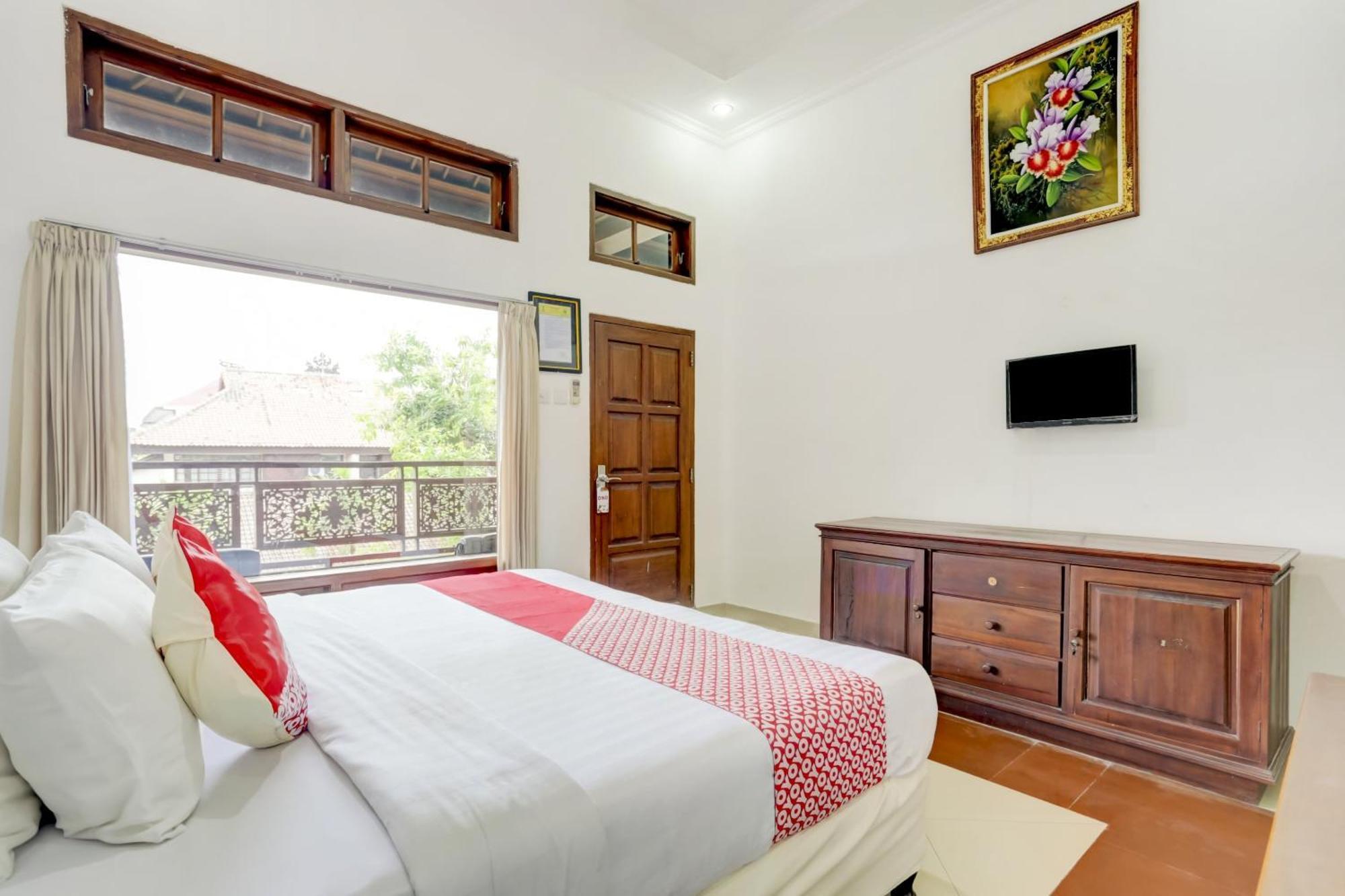 OYO 3261 Hotel Ratu Denpasa Buitenkant foto