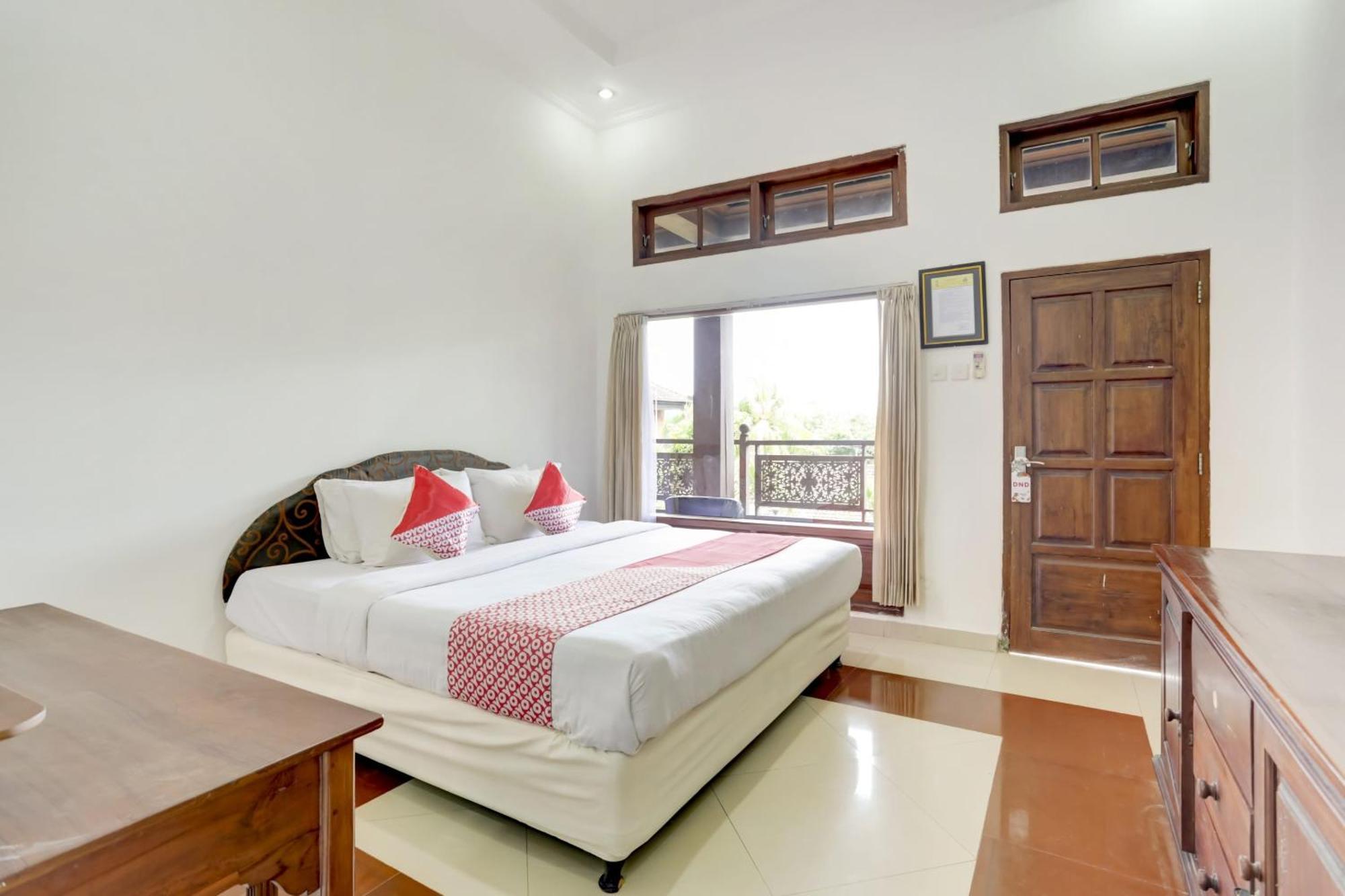 OYO 3261 Hotel Ratu Denpasa Buitenkant foto