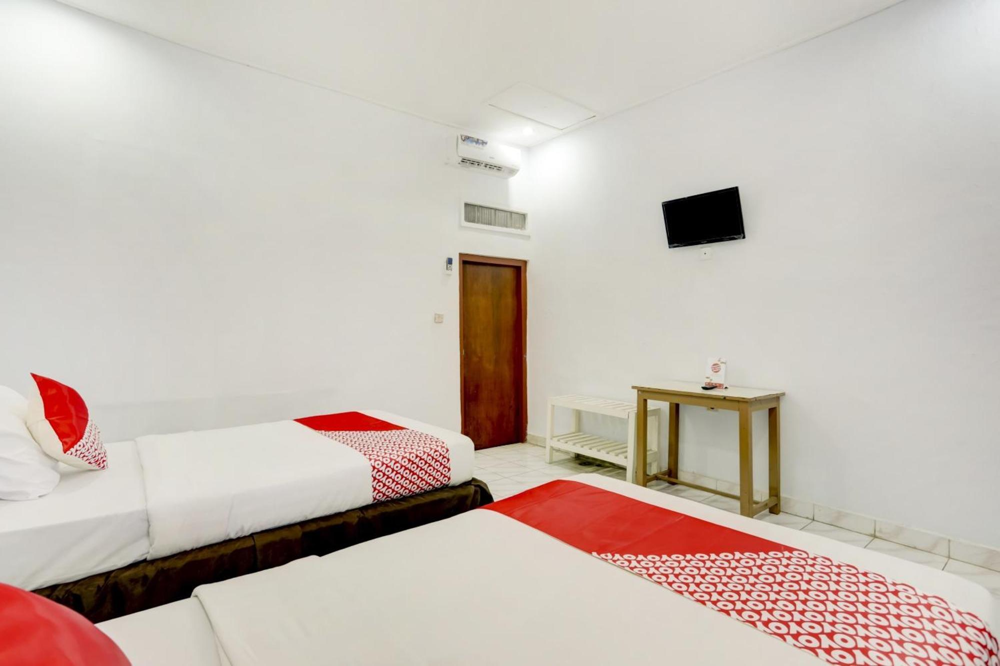 OYO 3261 Hotel Ratu Denpasa Buitenkant foto