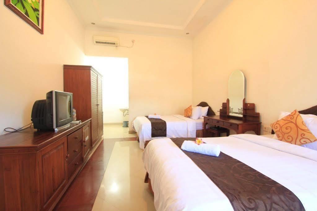 OYO 3261 Hotel Ratu Denpasa Buitenkant foto